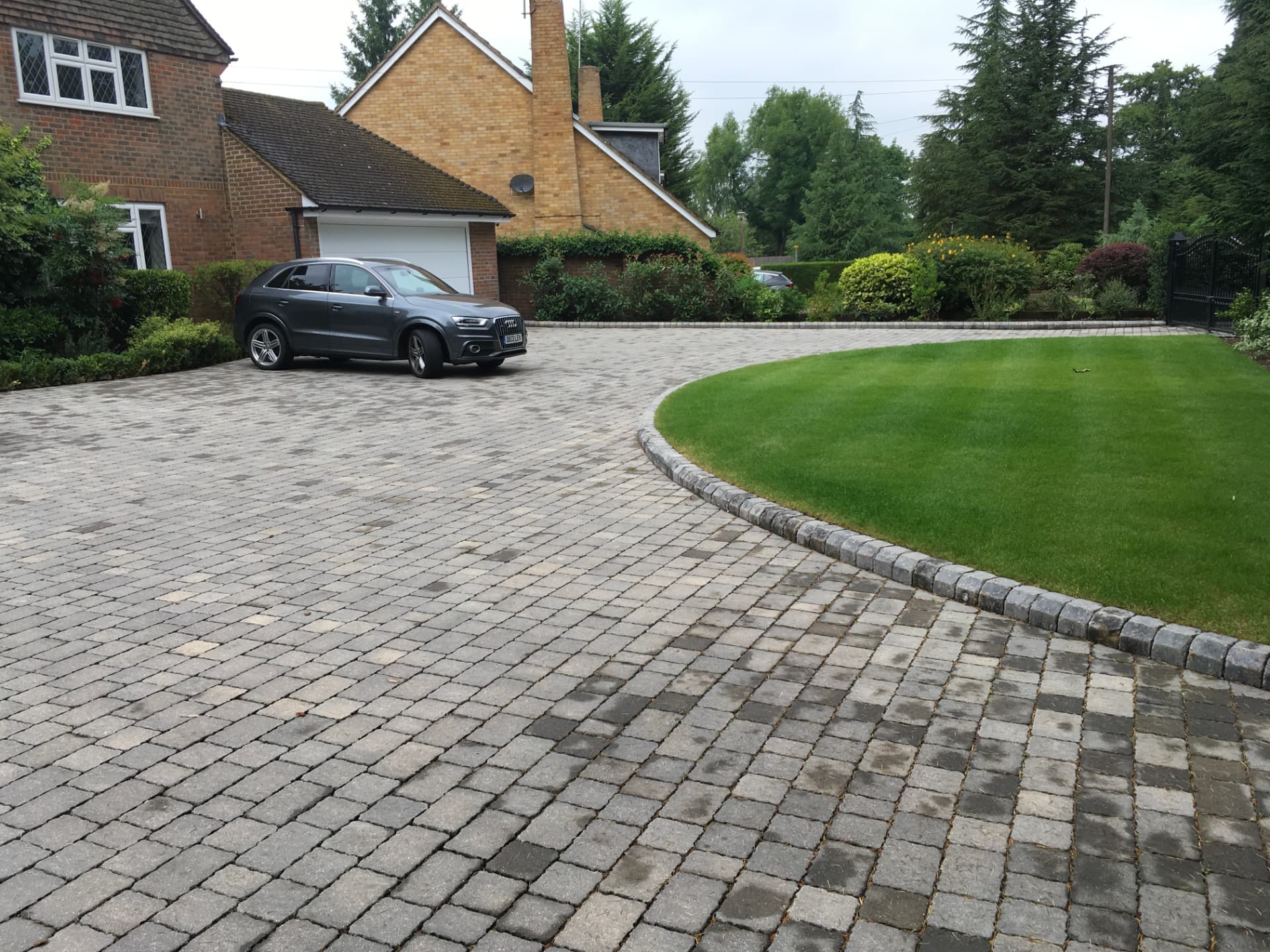 Block paving driveway